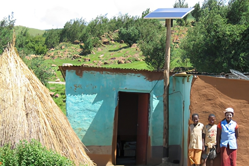 Ref Solar Home System Suedafrika IMG 0720 SHS Suedafrika web